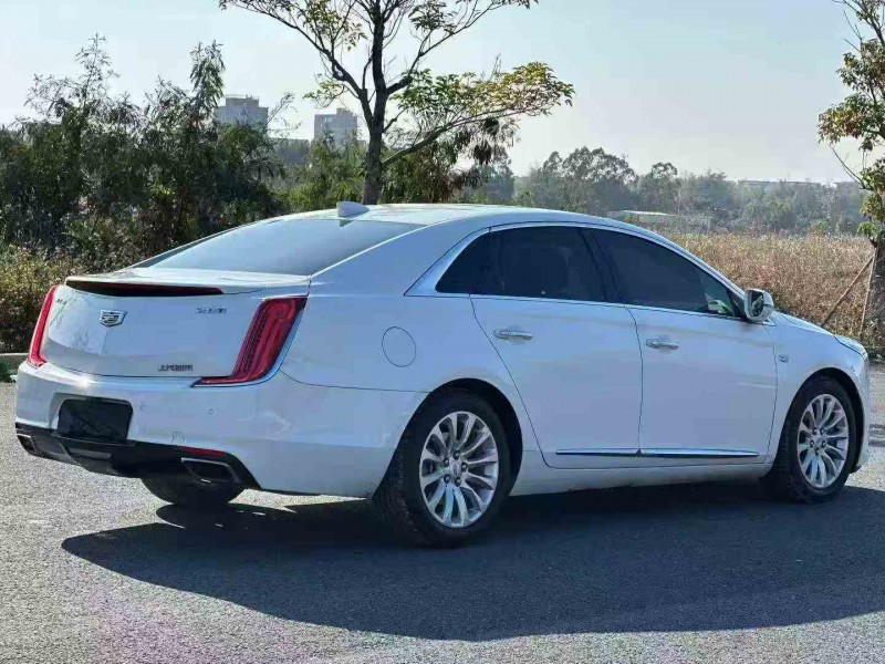 江门19年凯迪拉克XTS8