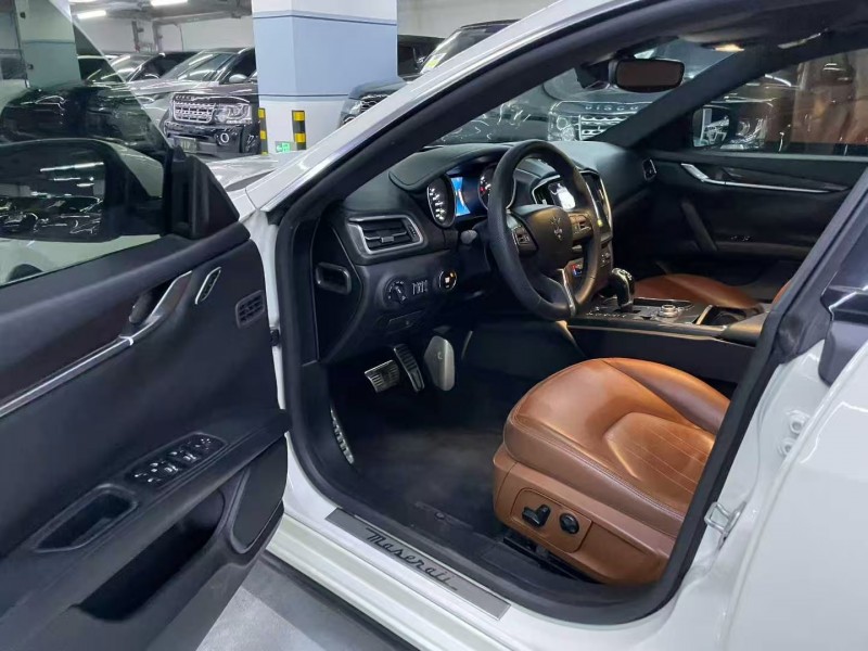 江門18年瑪莎拉蒂Ghibli4