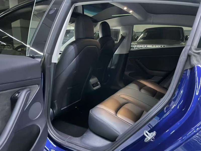 汕頭21年特斯拉MODEL 35