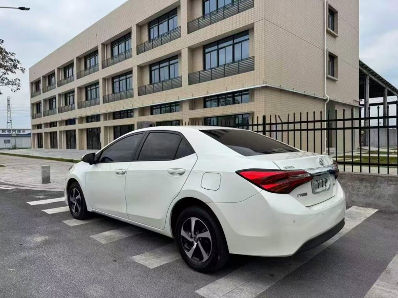 佛山19年豐田雷凌8