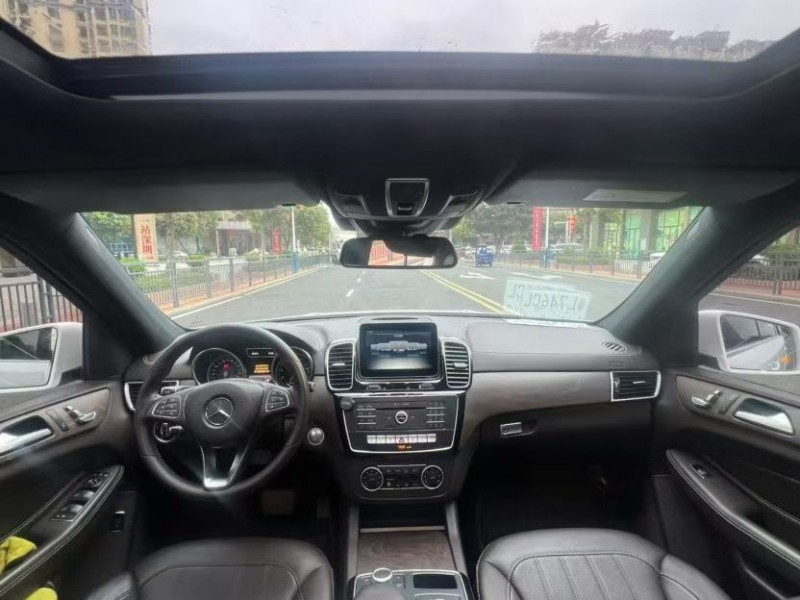 東莞18年奔馳GLE2