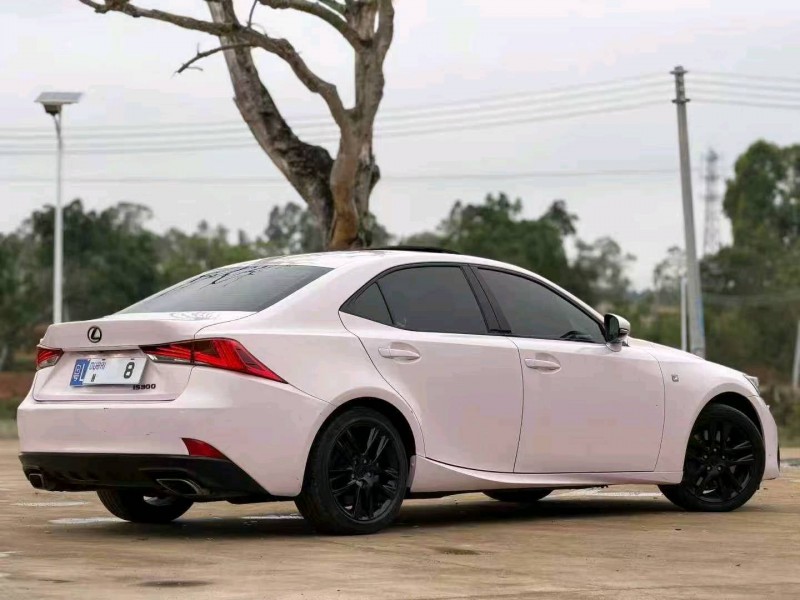 湛江19年雷克萨斯IS7