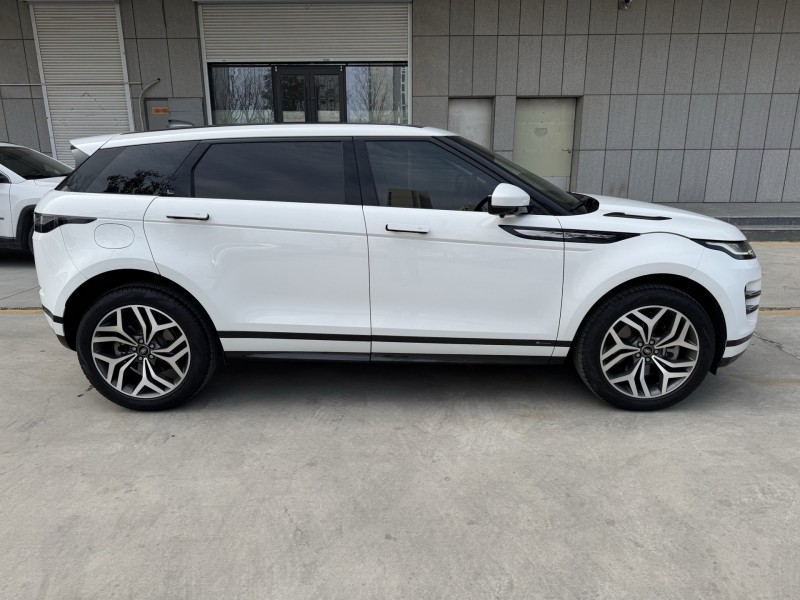 济宁22年路虎极光8