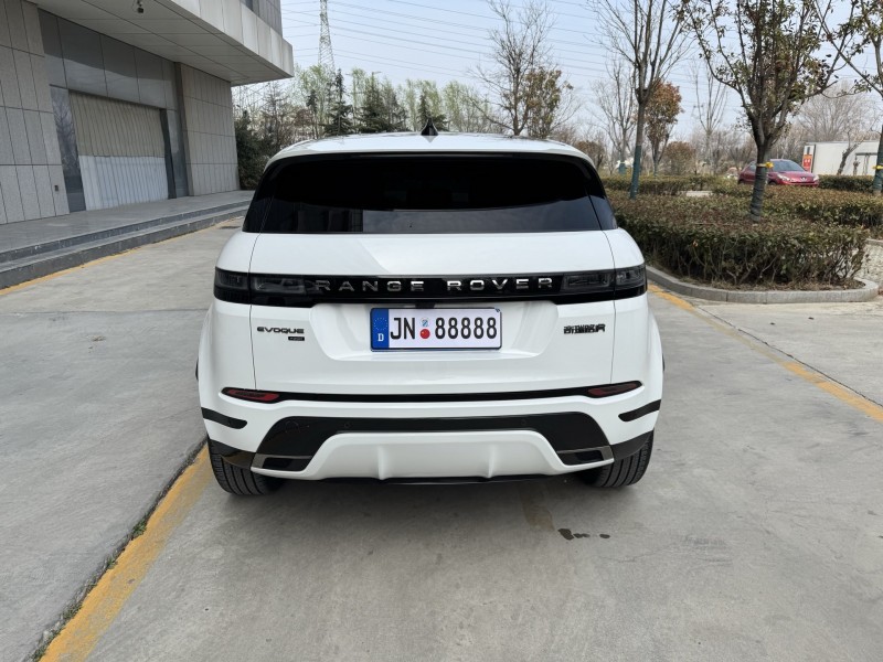 济宁22年路虎极光9