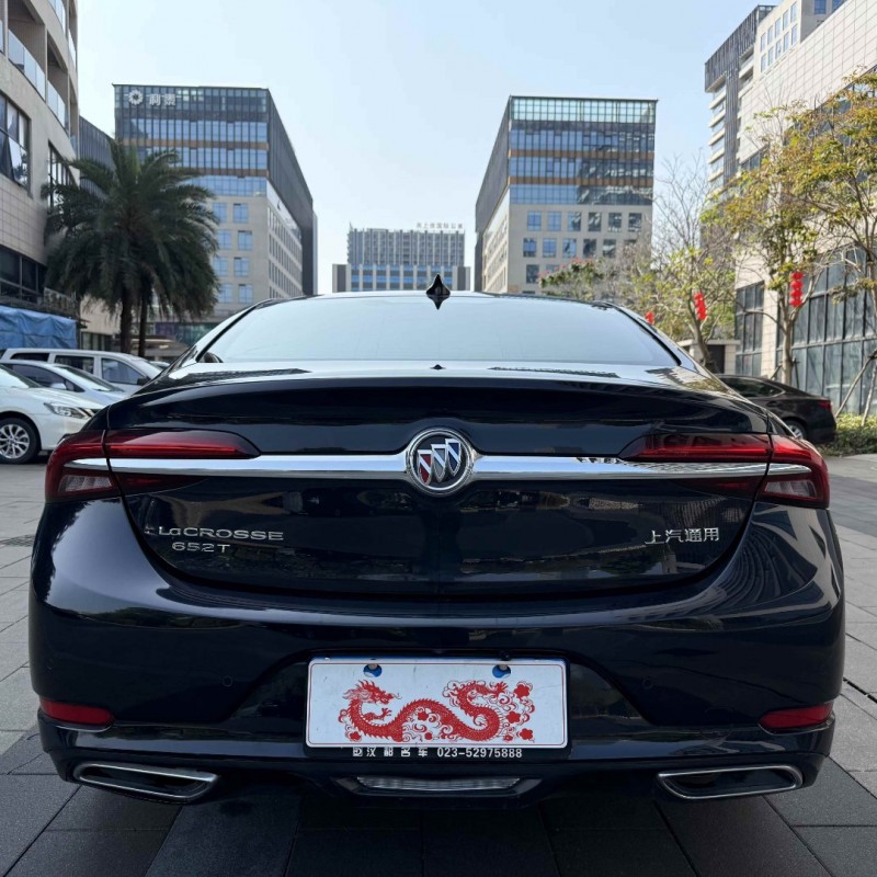 佛山22年別克君越9