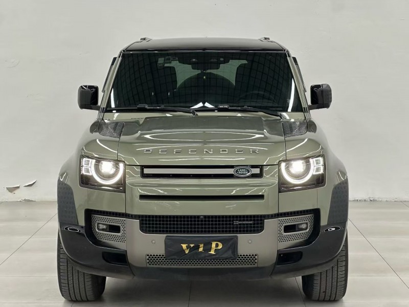 唐山23年路虎卫士1