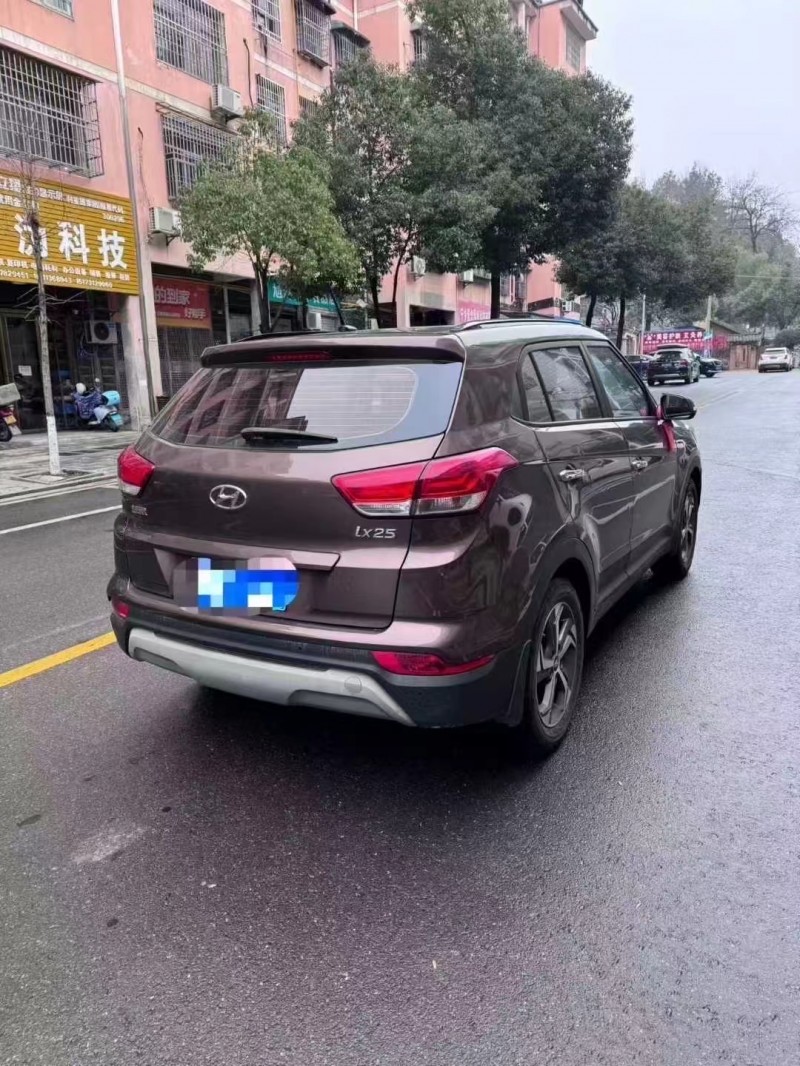 常德19年现代ix258