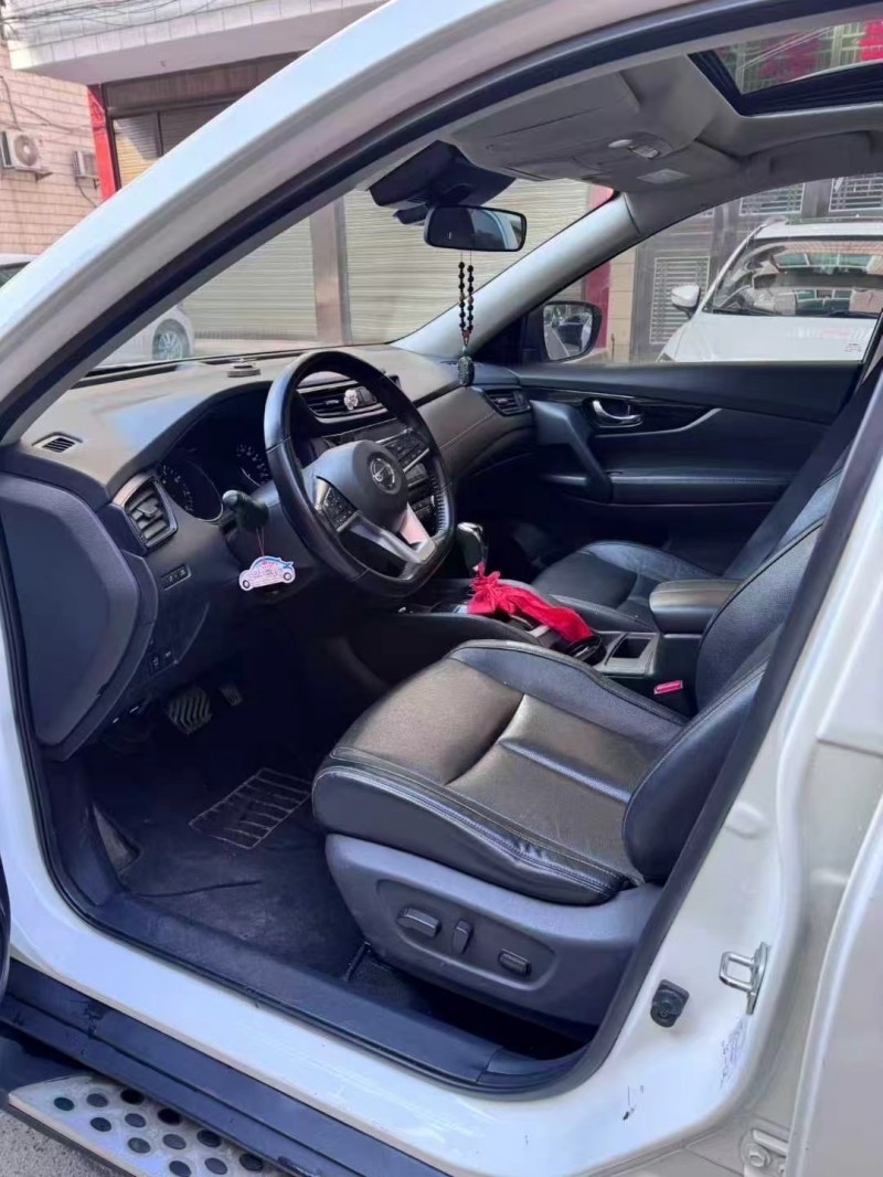 湘潭20年日产奇骏4