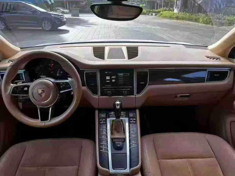 佛山15年保時捷Macan5