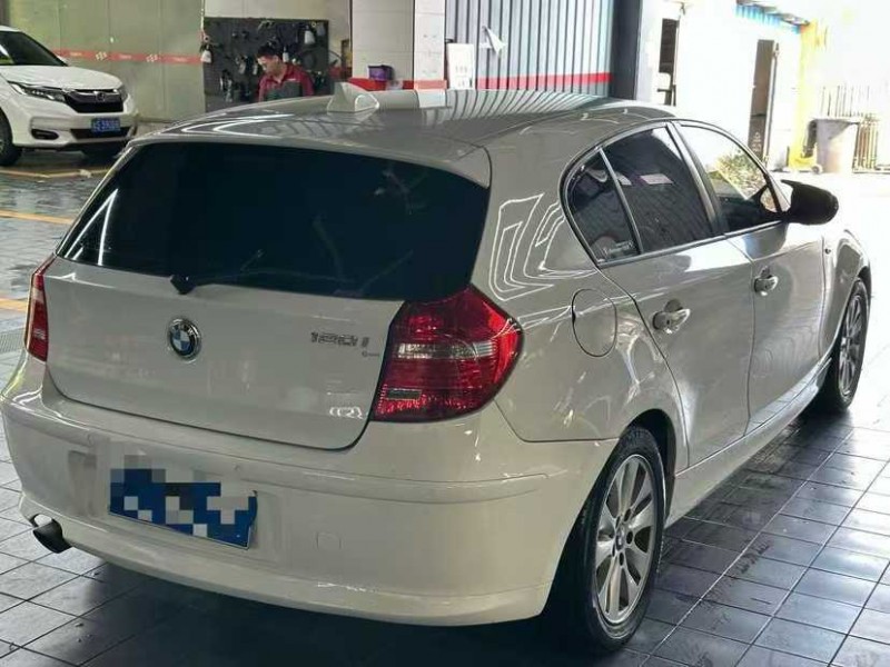 东莞11年宝马1系5
