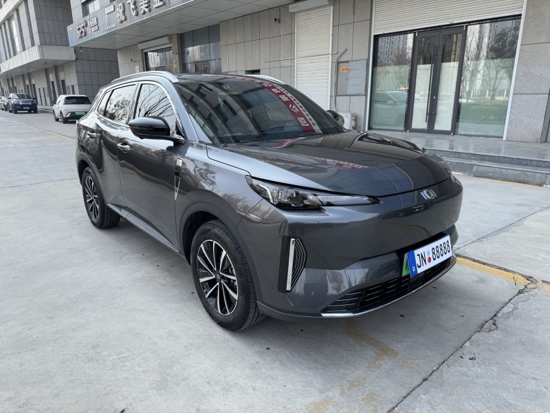 济宁24年长安汽车启源3