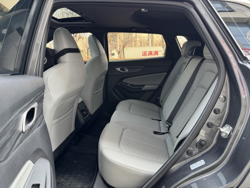 济宁24年长安汽车启源6