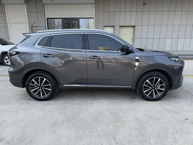 济宁24年长安汽车启源7