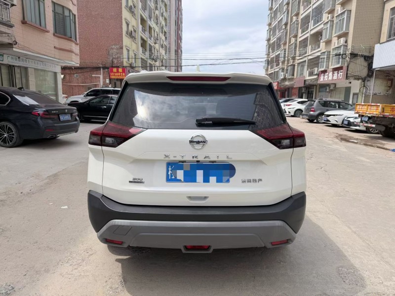 阳江23年日产奇骏4