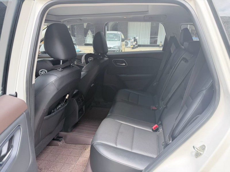 阳江23年日产奇骏7