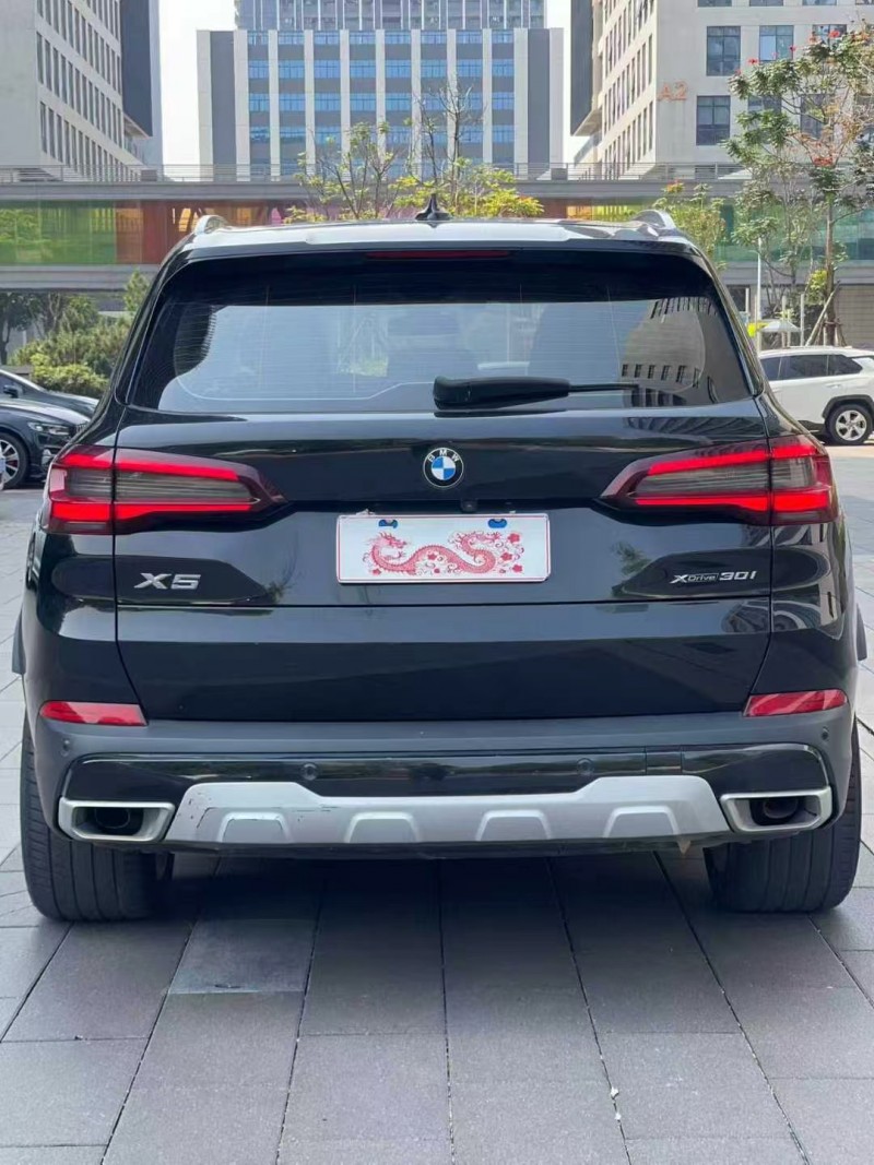 佛山21年寶馬X59