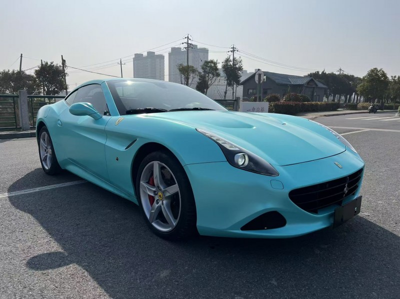 鹽城15年法拉利California T2