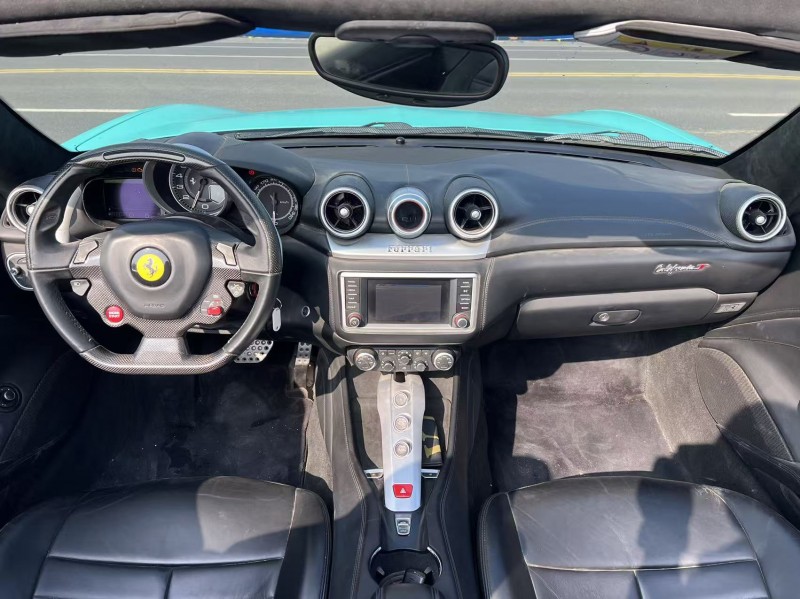 鹽城15年法拉利California T5