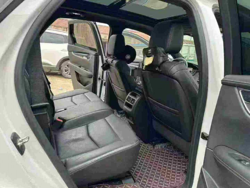 郑州20年凯迪拉克XT57