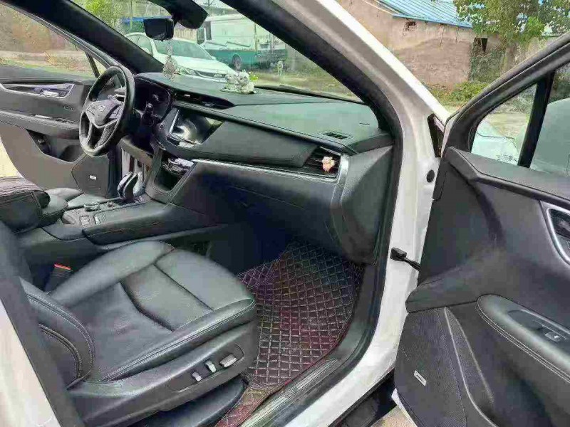 郑州20年凯迪拉克XT58