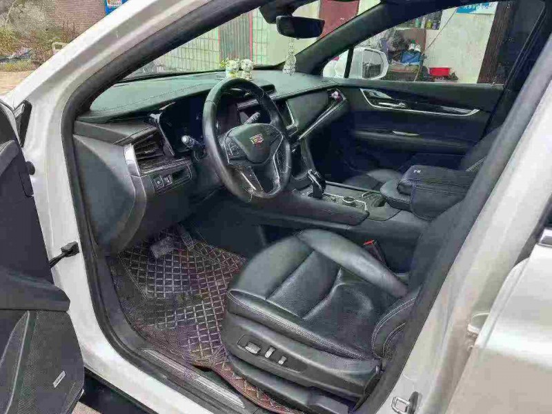 郑州20年凯迪拉克XT59