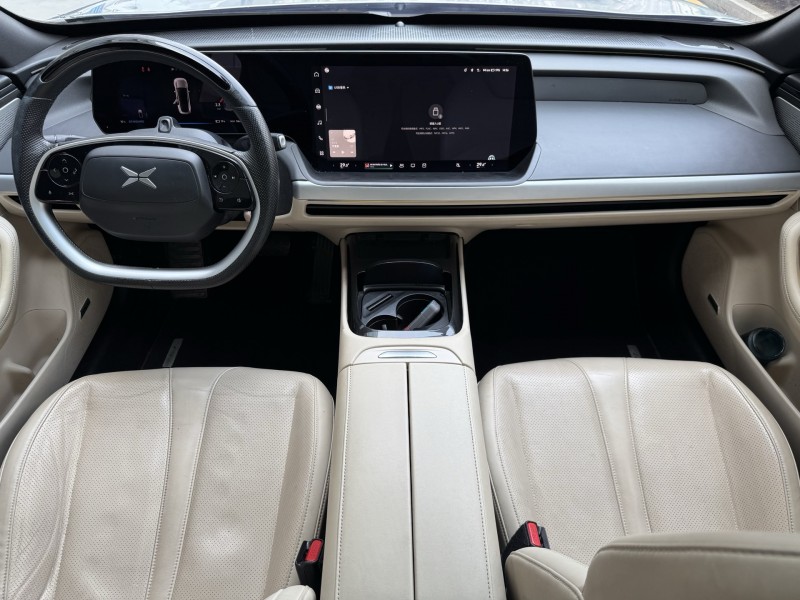 济宁23年小鹏汽车p75