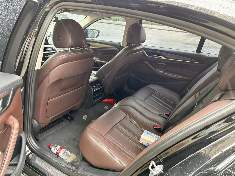 陽江19年寶馬5系8