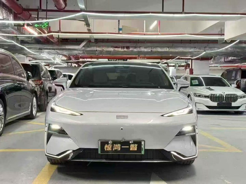 廣州24年吉利銀河1