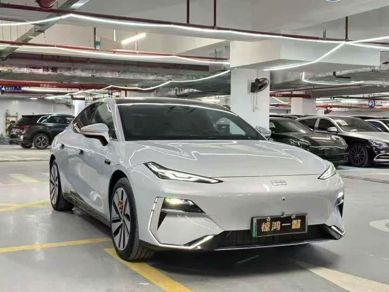 廣州24年吉利銀河2