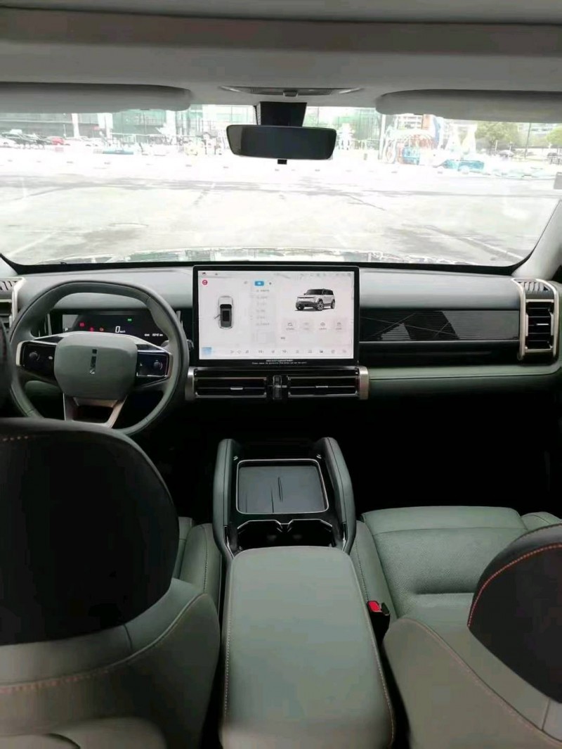 绍兴24年奇瑞ICAR3