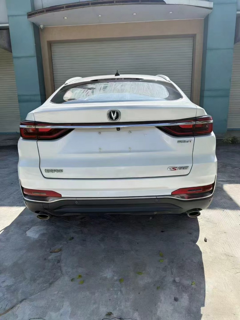 深圳19年長安汽車CS858