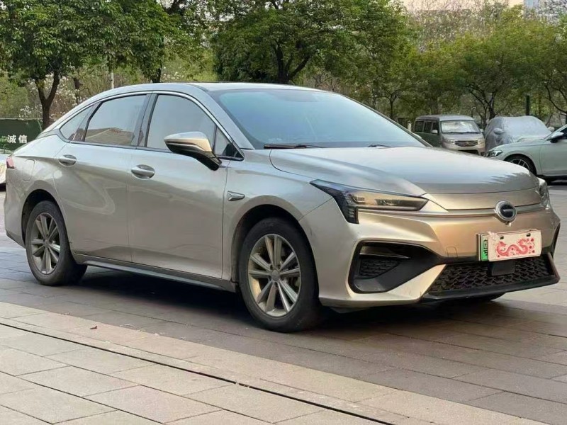 佛山23年傳祺埃安S2