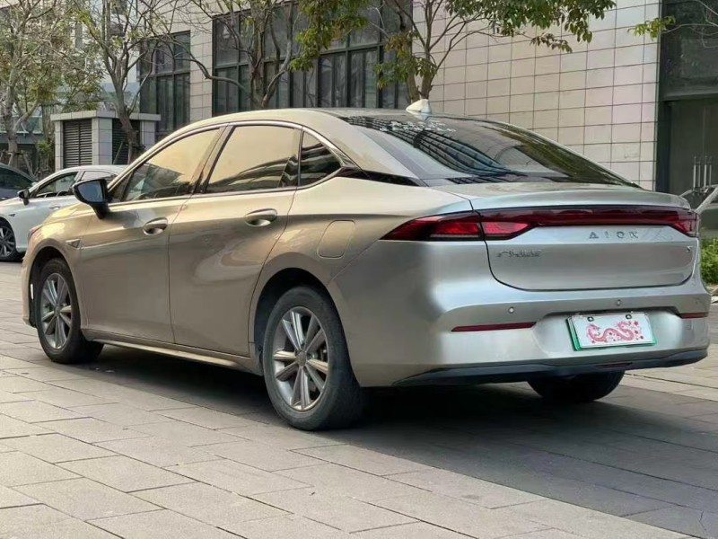 佛山23年傳祺埃安S4