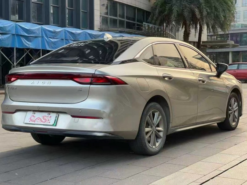 佛山23年傳祺埃安S5