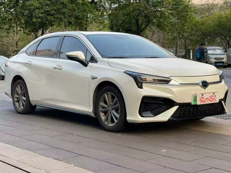 佛山23年傳祺埃安S2