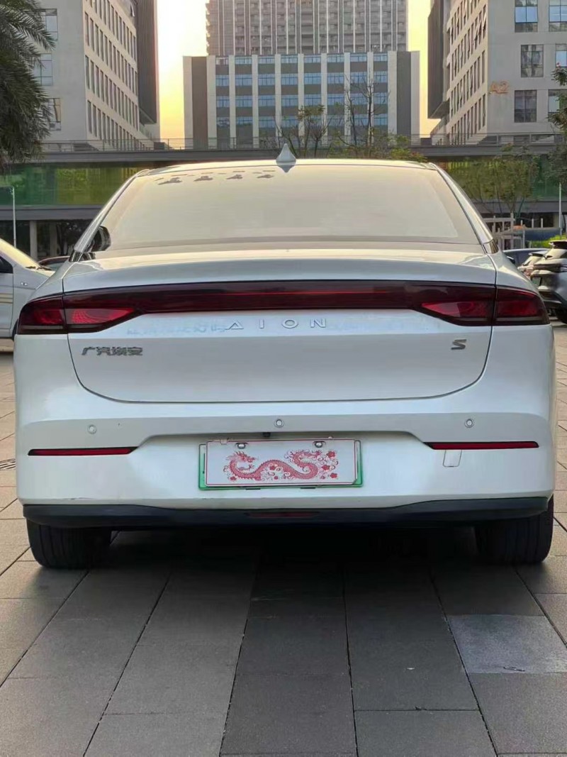 佛山23年傳祺埃安S9