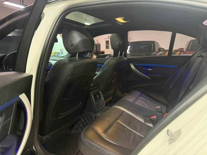 成都18年宝马3系5