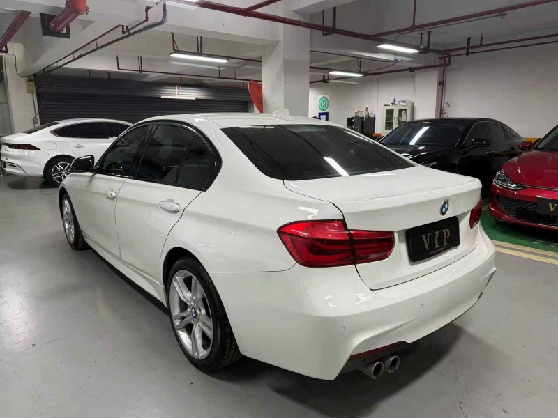 成都18年宝马3系7