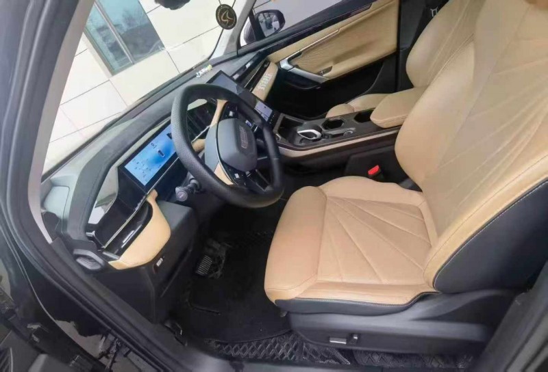 保定24年吉利博越6