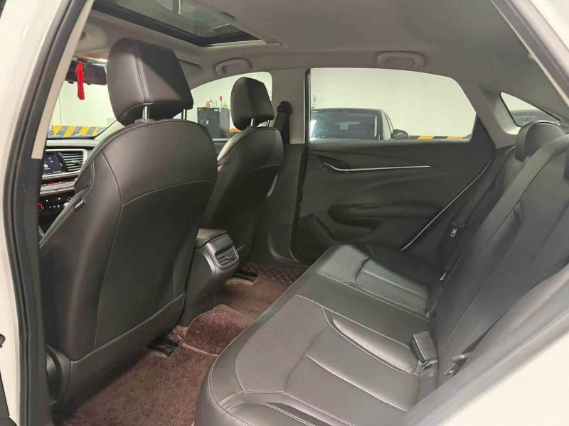 成都21年别克英朗6