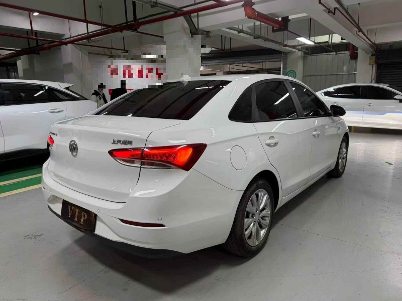 成都21年别克英朗7