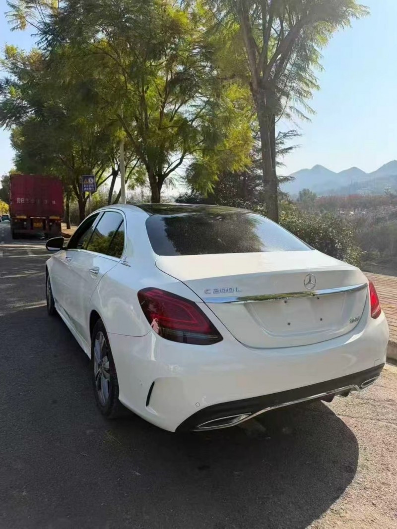安顺21年奔驰C7