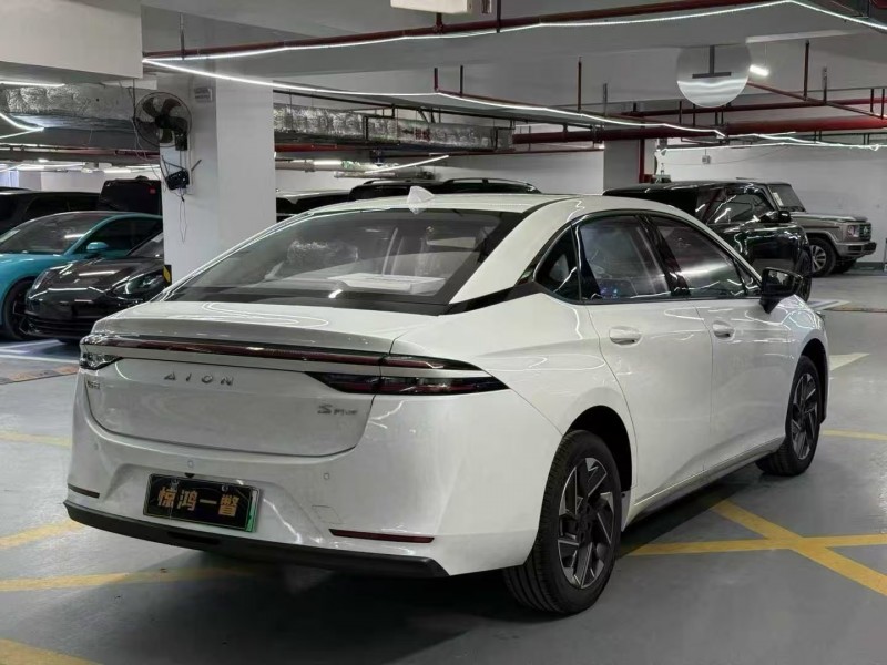 廣州25年傳祺埃安S8