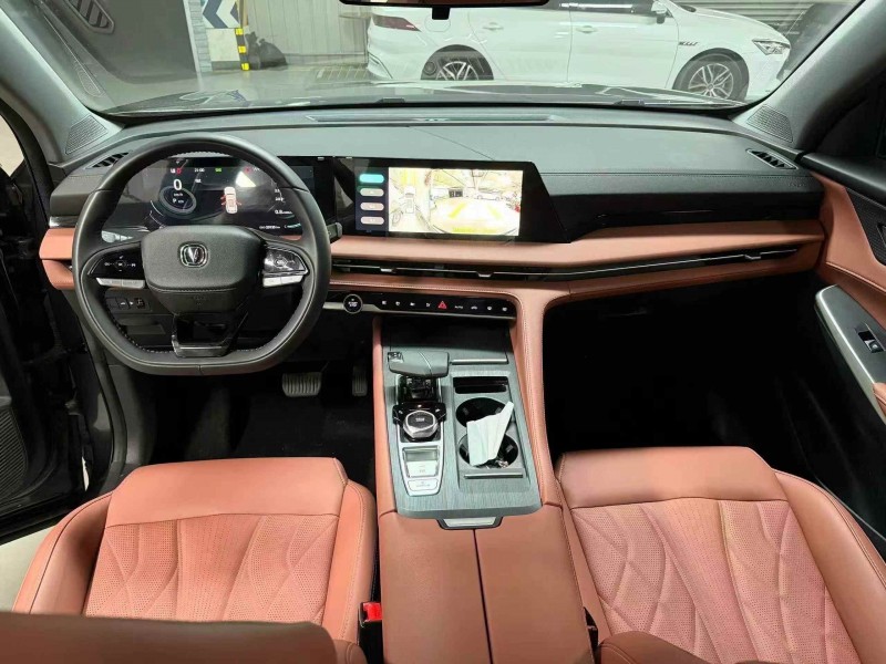 成都24年长安汽车CS755