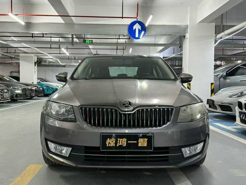 广州16年斯柯达明锐1