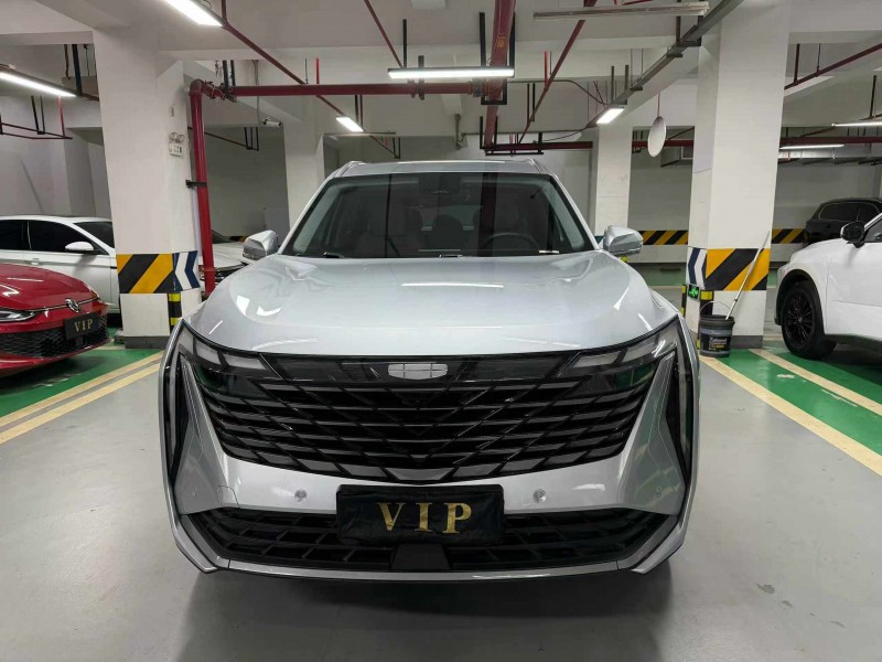 成都24年吉利博越1