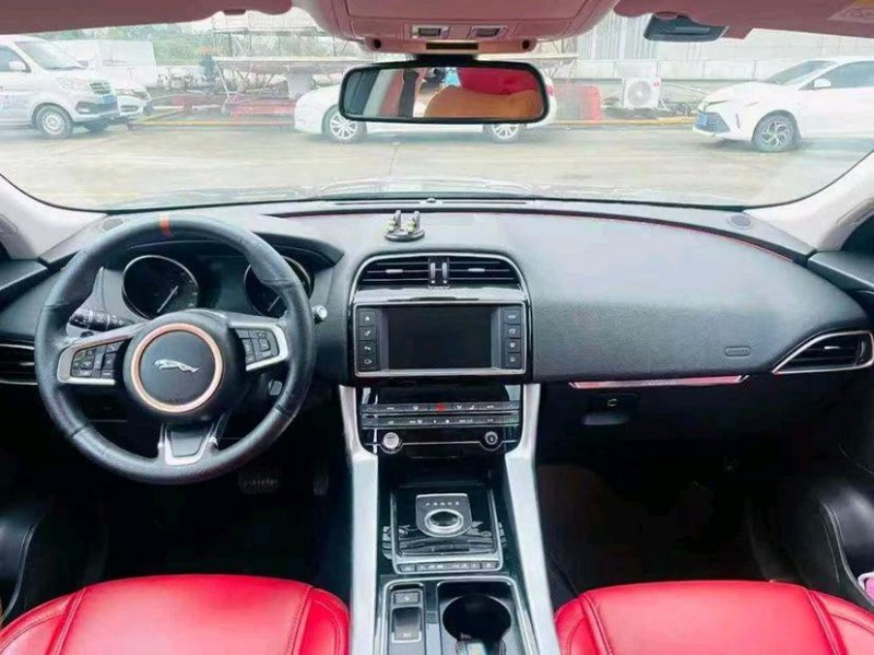 东莞18年捷豹锋湃5