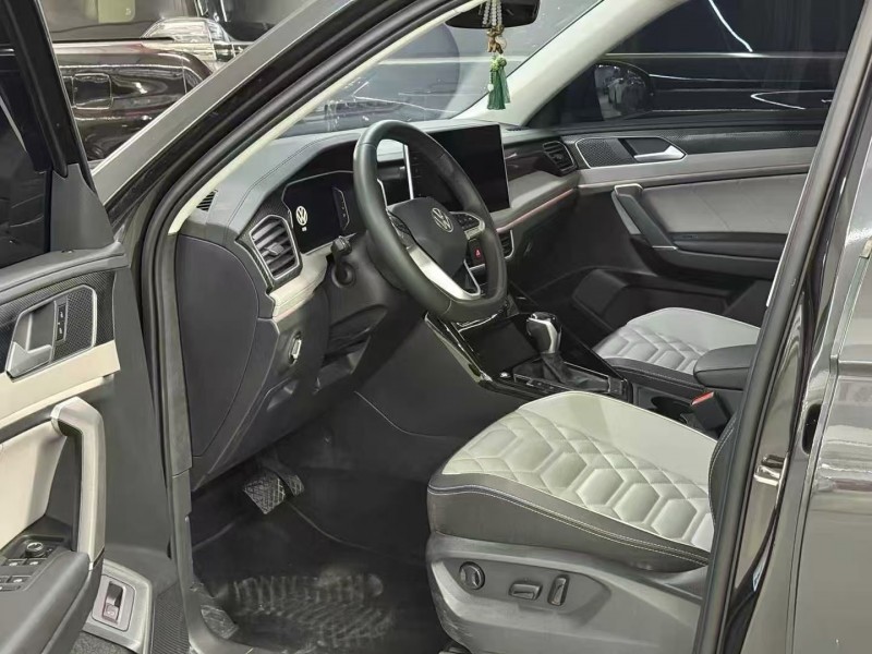 廣州25年大眾探岳6