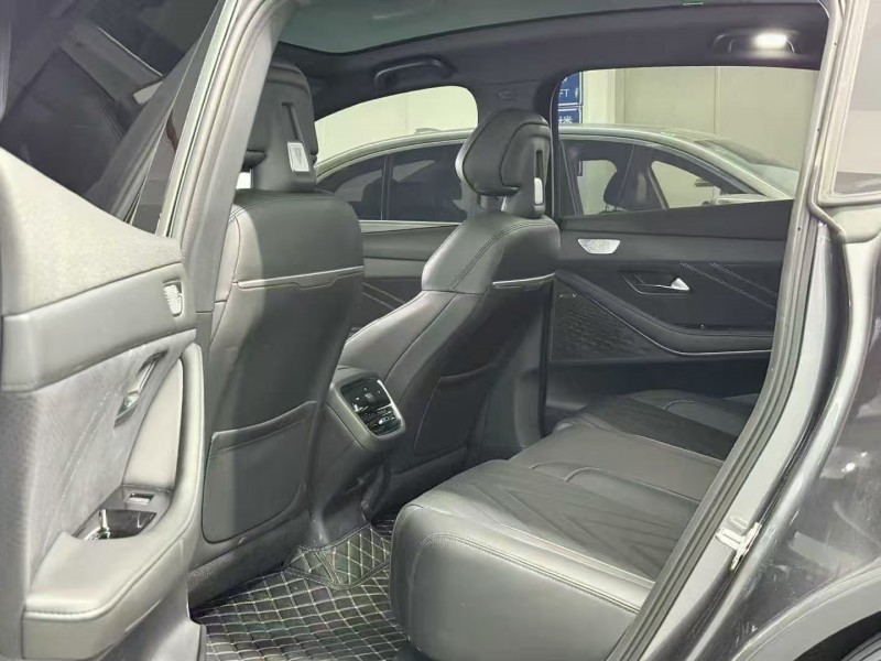 廣州25年長安汽車深藍4