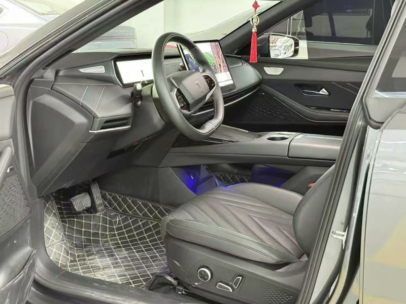 廣州25年長安汽車深藍6